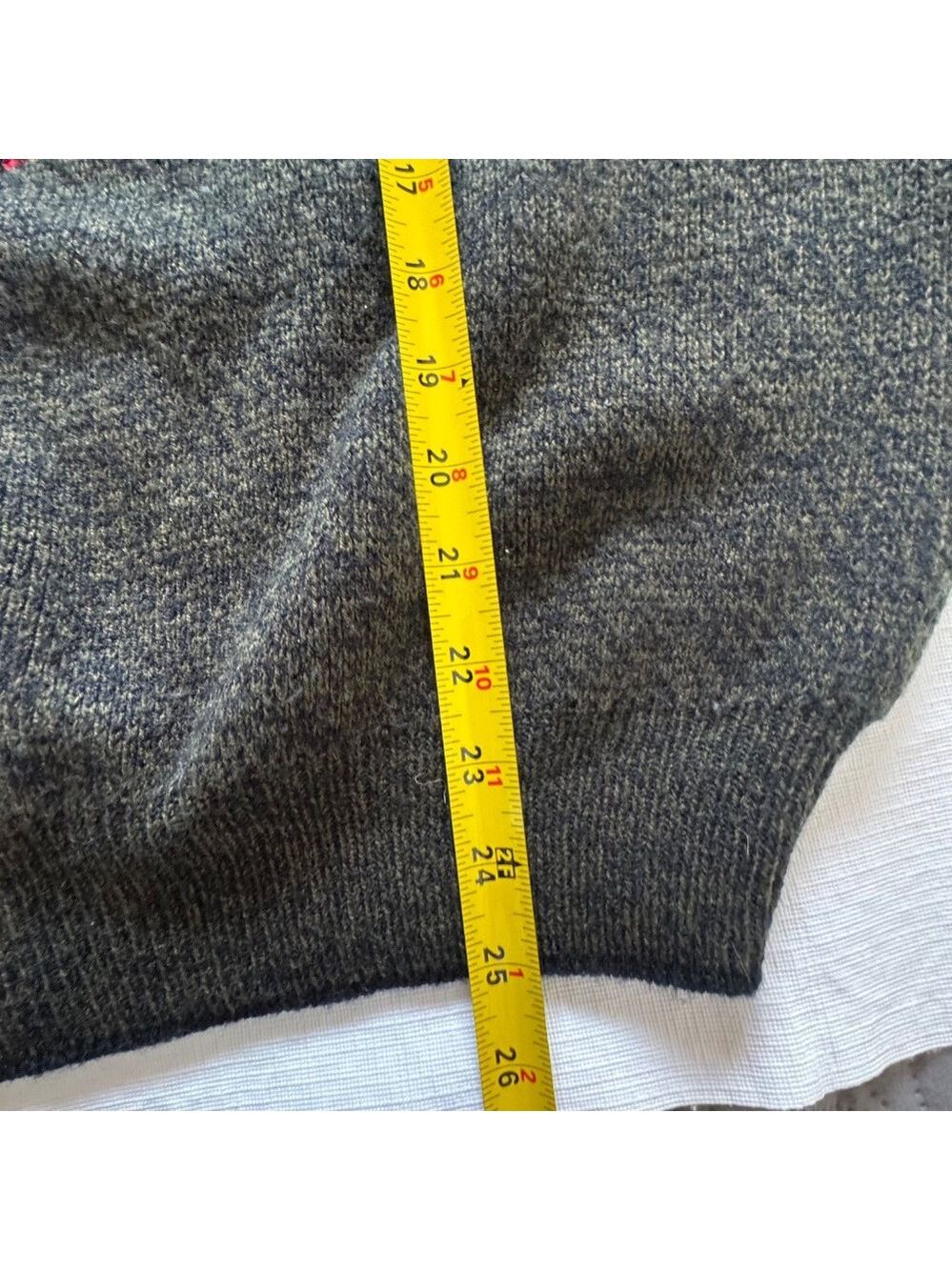 Vintage 1990’s IOU Classic Charcoal Crewneck Sweater Acrylic size L - Picture 6 of 7